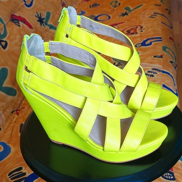 Material Girl wedges heels size US 9 / 39 EUR - Picture 2 of 7